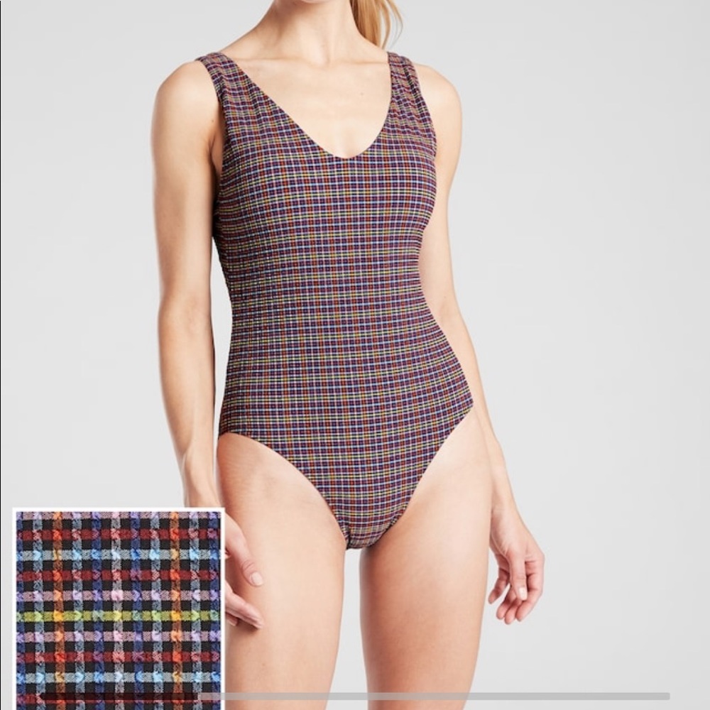 Athleta Seersucker V-Neck One Piece Small Msrp$108